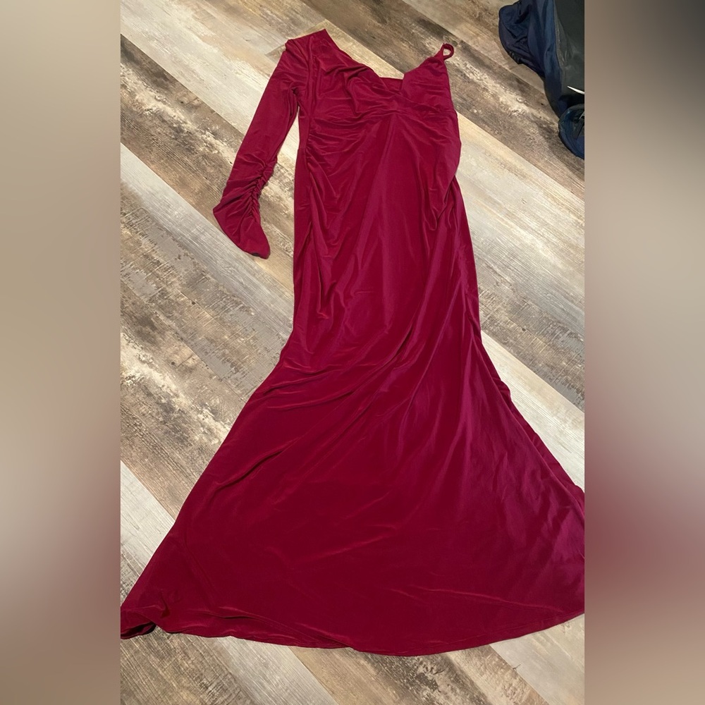 Club L London Red Asymmetrical One Shoulder Gown